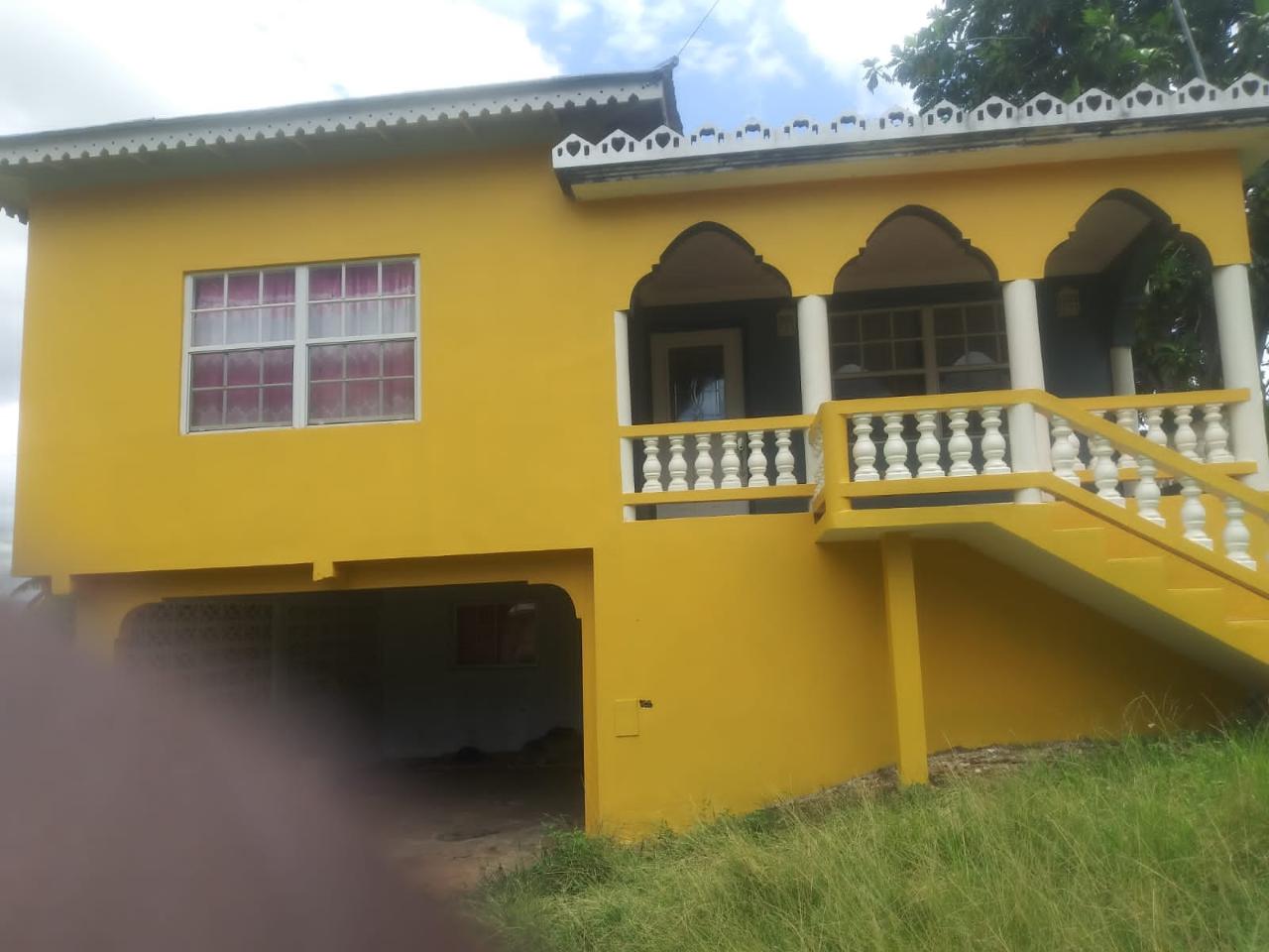 House for Sale   Lacovia