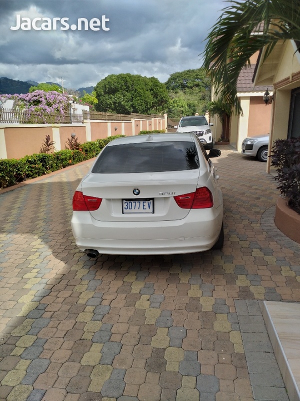 BMW 3-Series 2,0L 2010