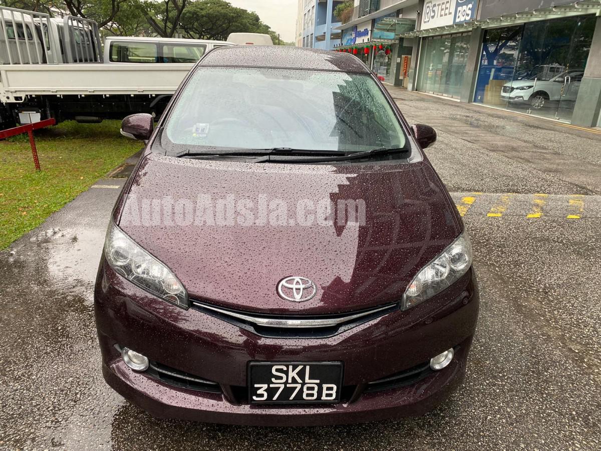2013 Toyota WISH