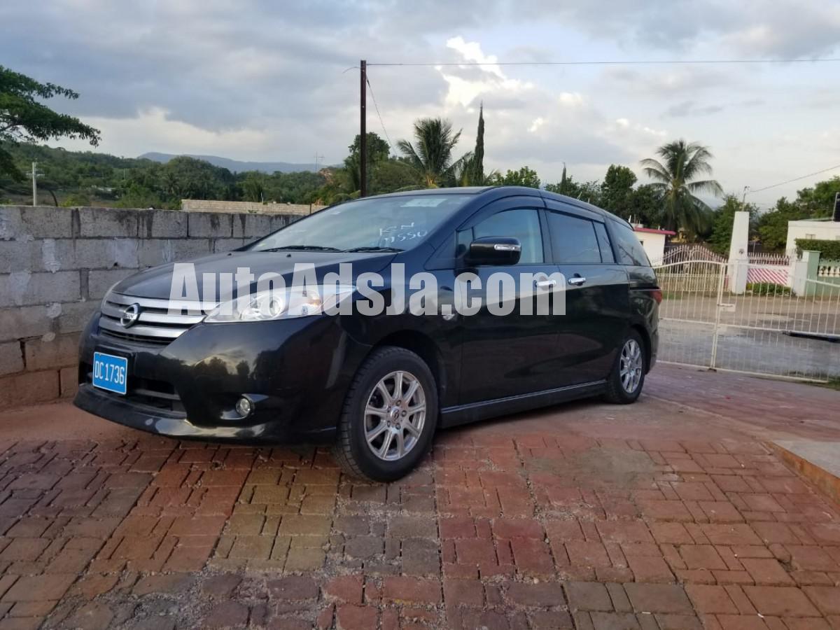 2013 Nissan lafesta