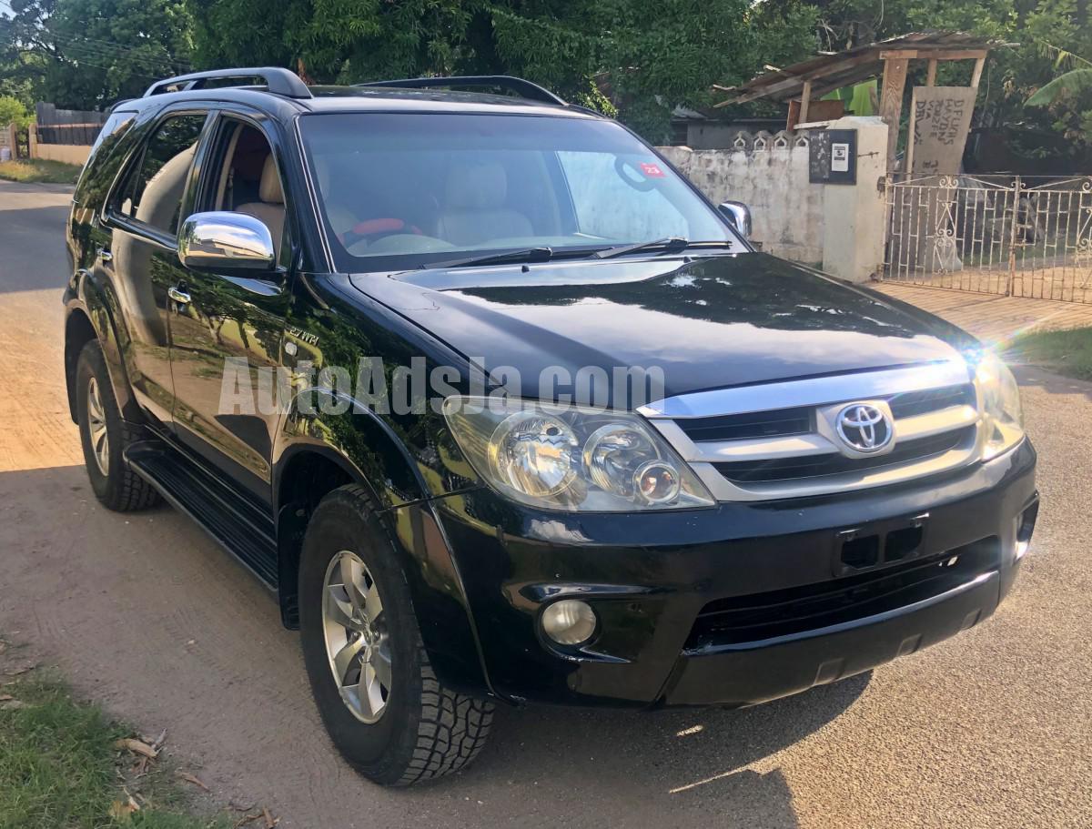 2006 Toyota fortuner