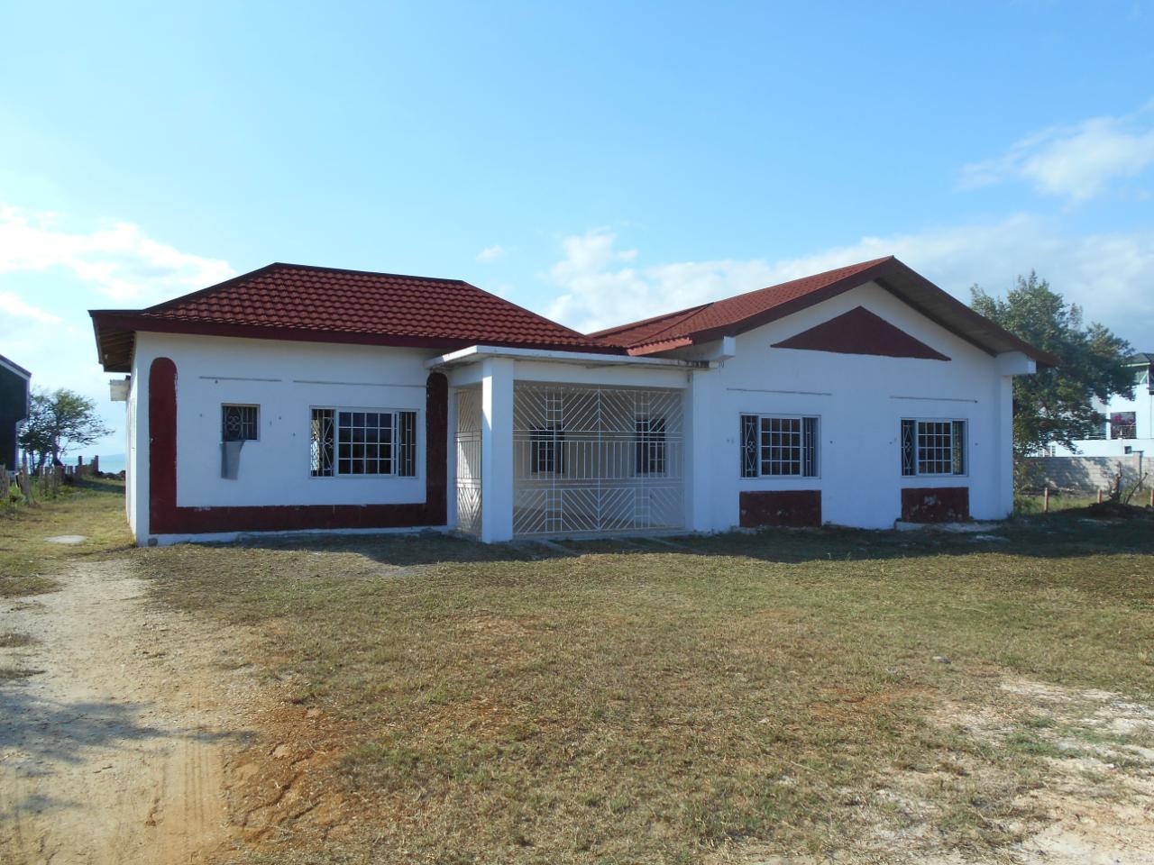 House for Sale   Black River
