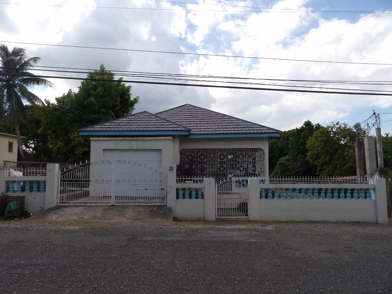 House for Sale   May Pen