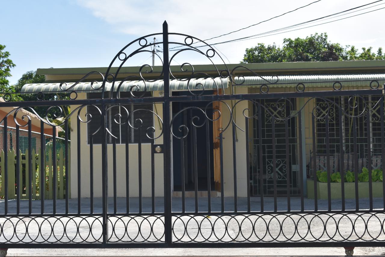 Apartment for Rent   Kingston 8