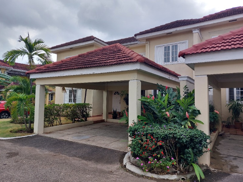 Townhouse for Rent   Kingston, Jamaica