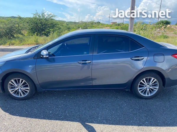 Toyota Corolla Altis 1,6L 2014