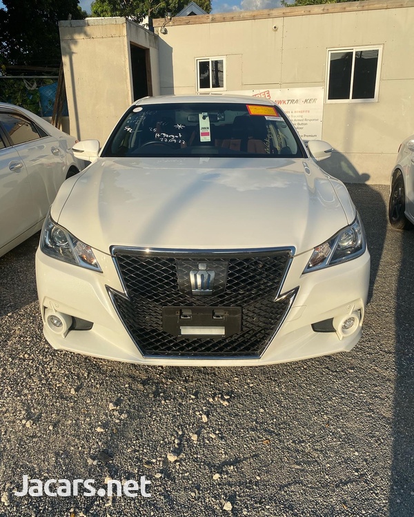 Toyota Crown 2,5L 2013