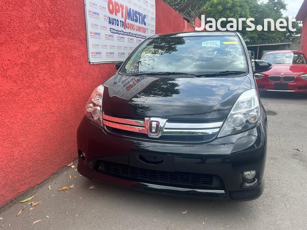 Toyota Isis 1,8L 2014