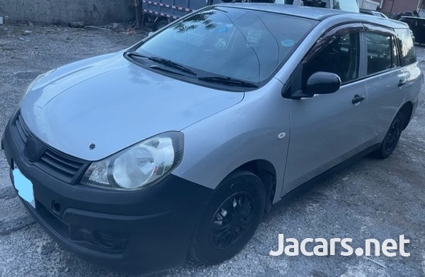 Mazda Familia 1,5L 2014