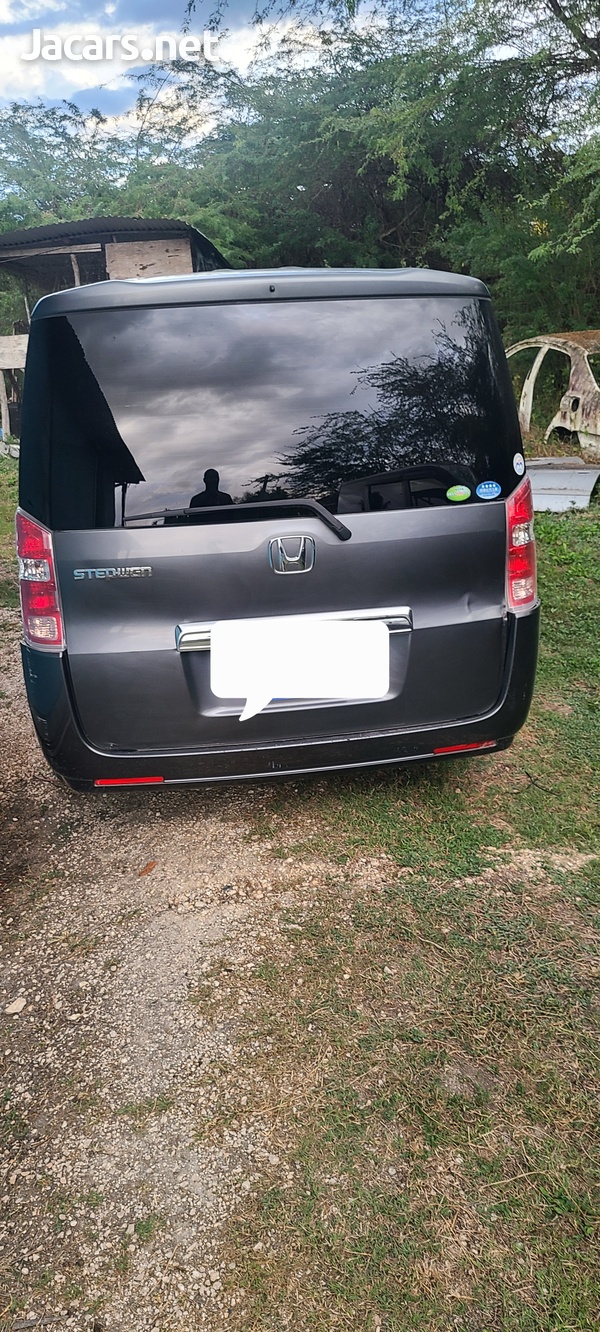 Honda Stepwgn 2,0L 2010