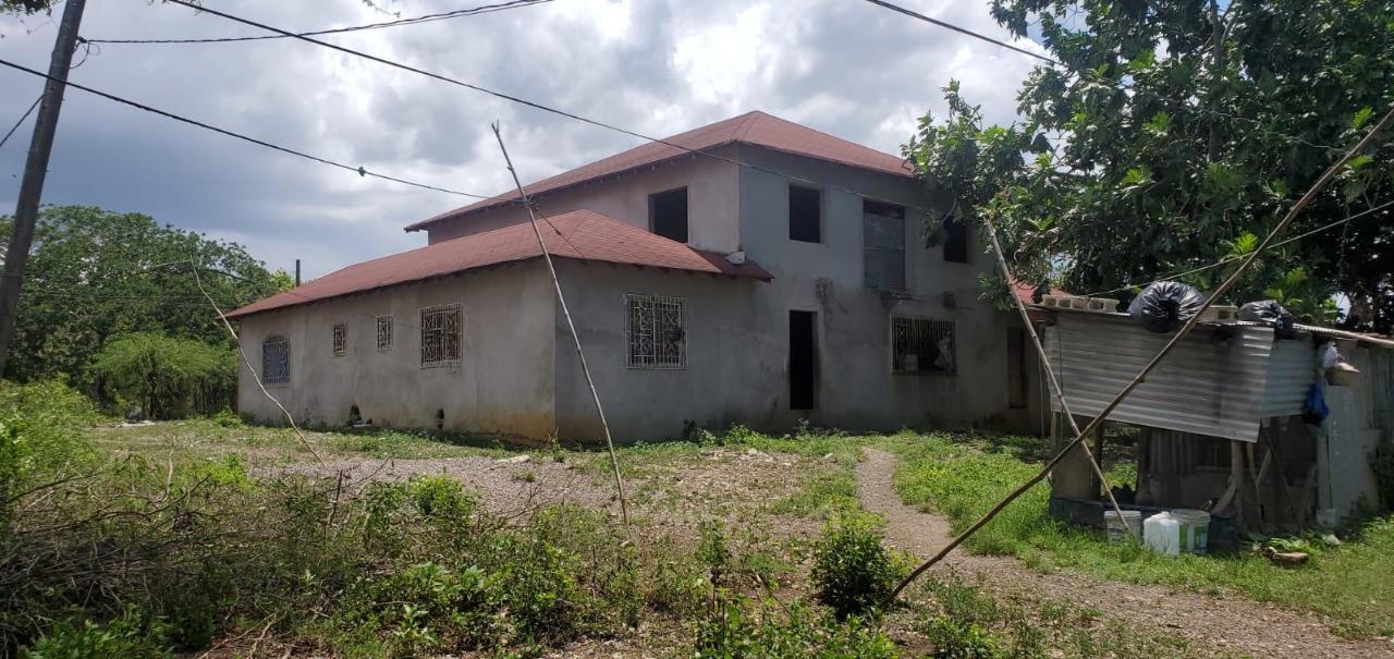 House for Sale   May Pen