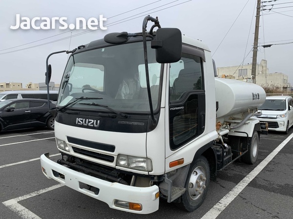 2006 Isuzu Forward Water Truck 1057 Gallons