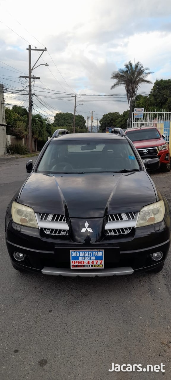 Mitsubishi Outlander or Airtrek 2,0L 2007