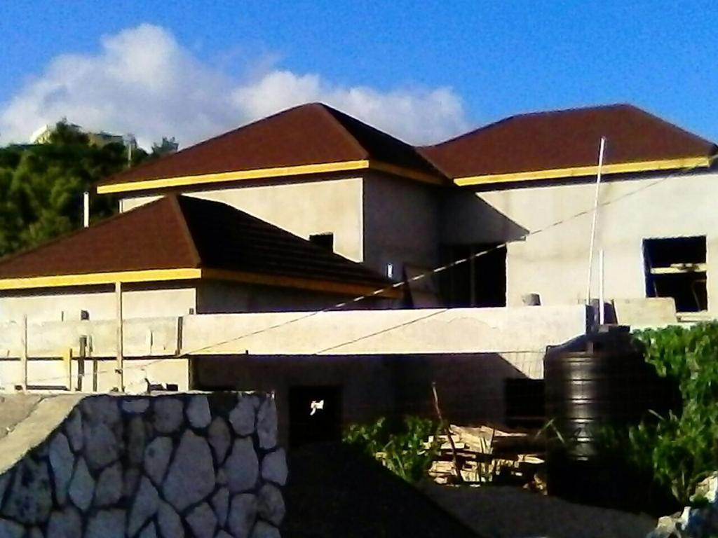 House for Sale   Red Hills