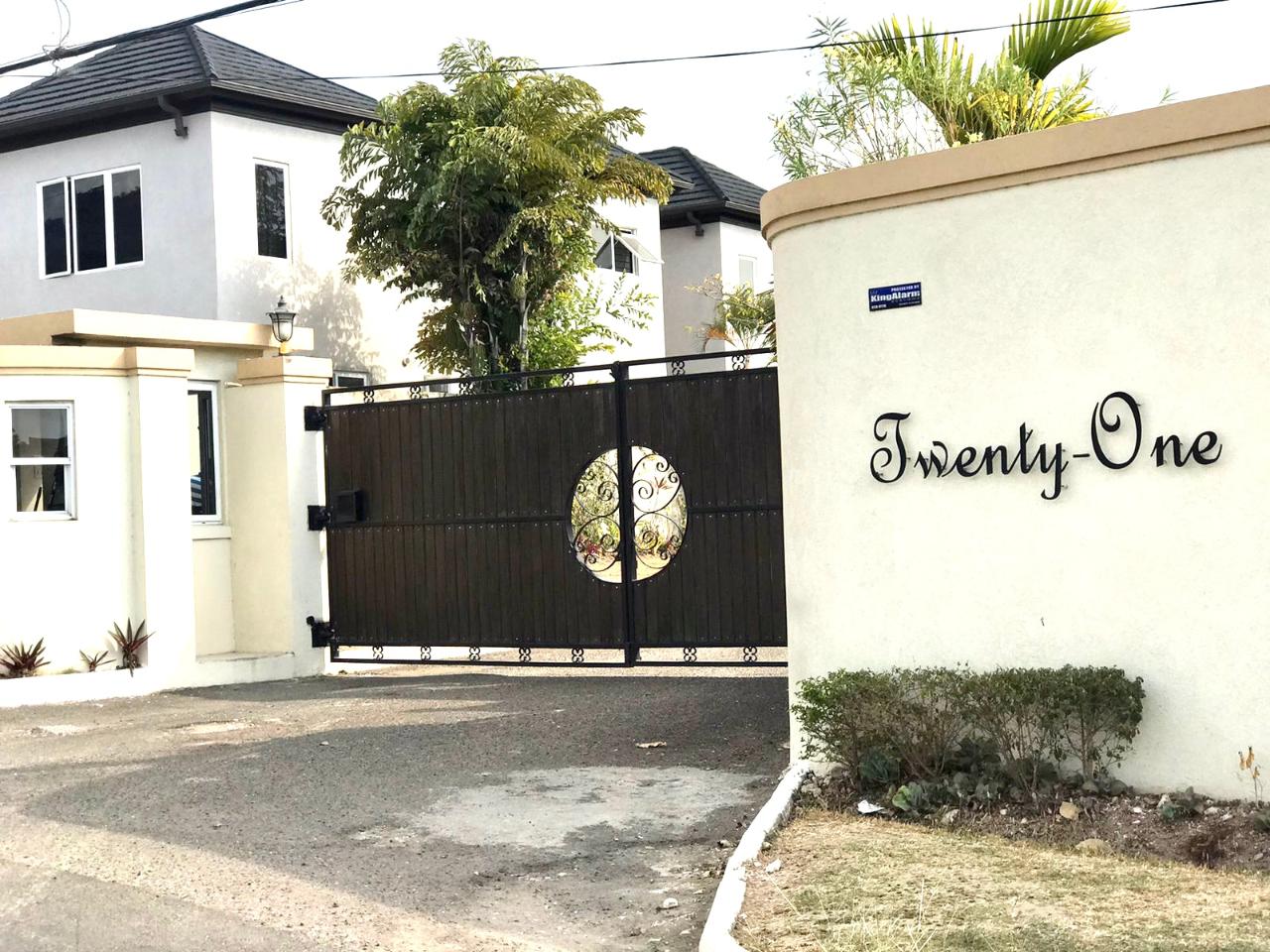 Townhouse for Rent   Kingston 6