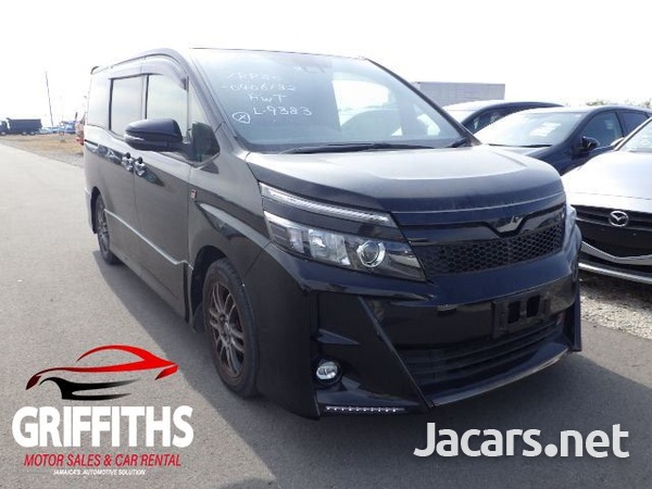 Toyota Voxy 2,0L 2018