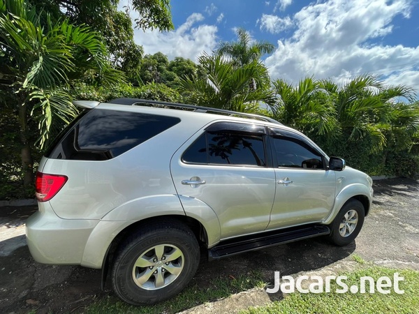 Toyota Fortuner 2,7L 2008