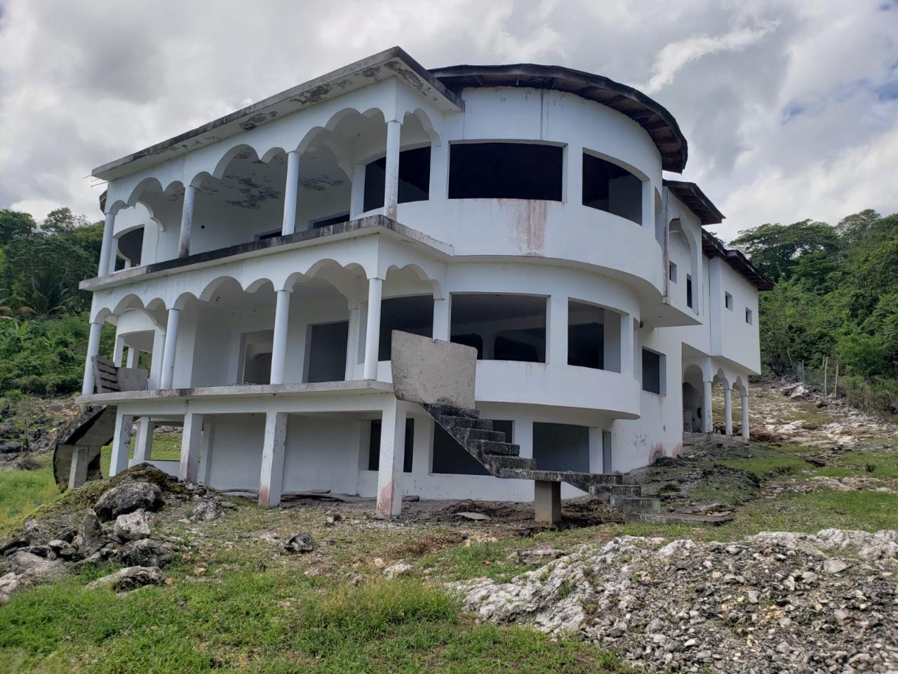 House for Sale   Anchovy