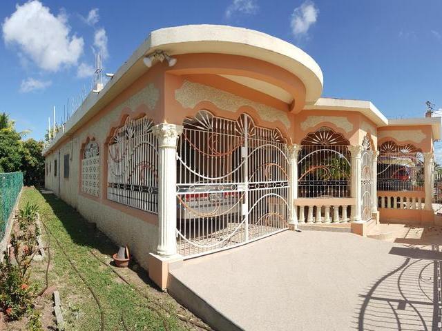House for Sale   Spanish Town