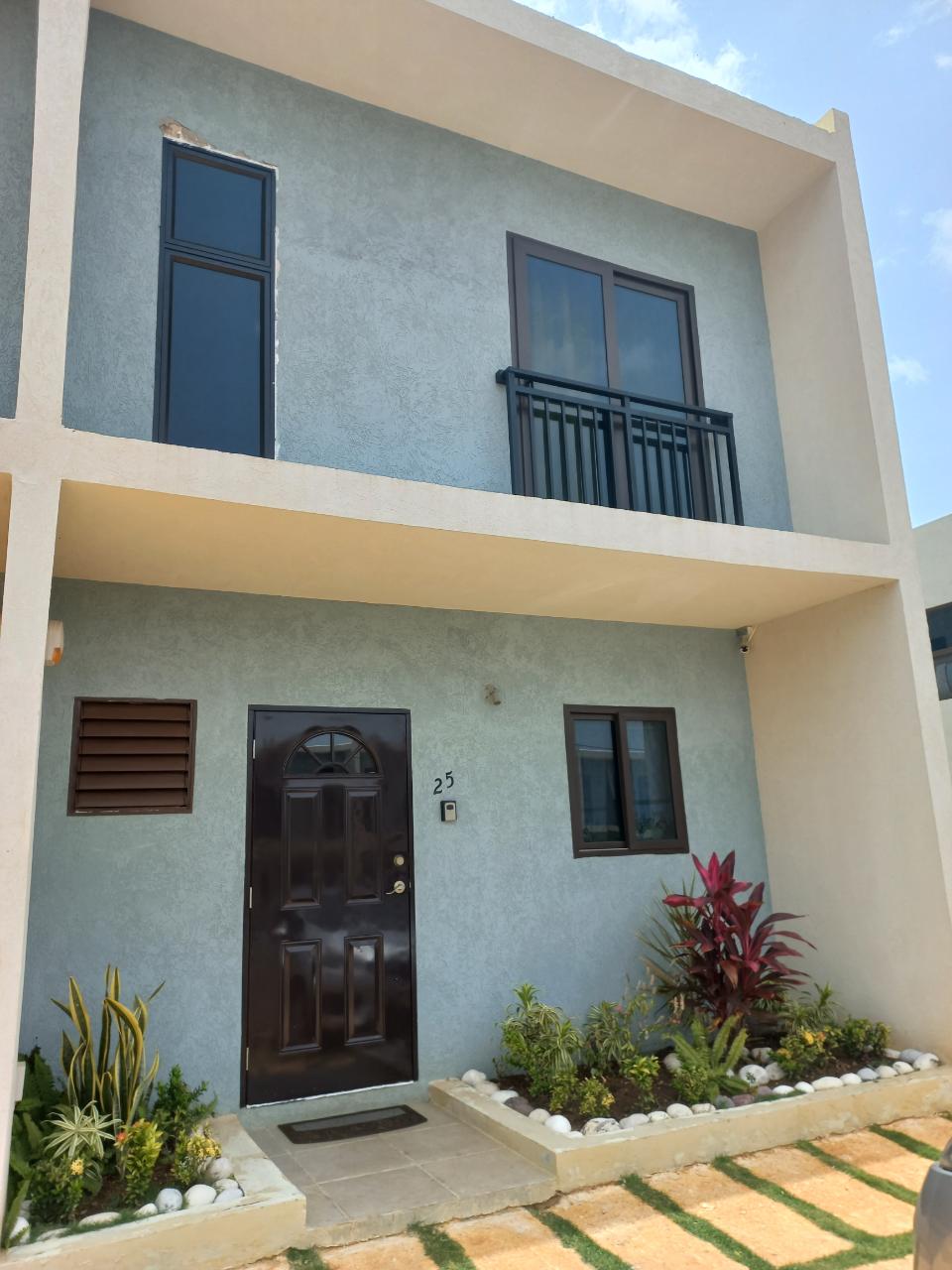 Townhouse for Rent   Discovery Bay