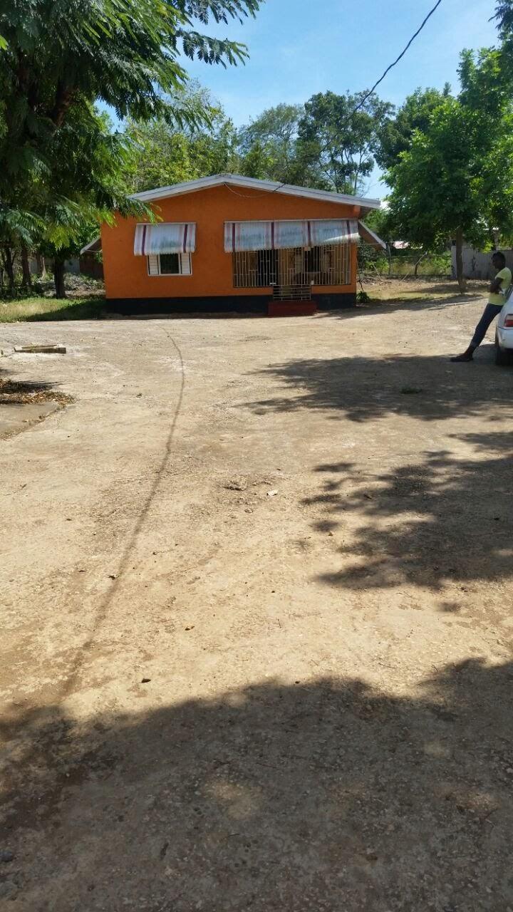 House for Sale   May Pen