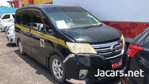 Nissan Serena 2,0L 2011