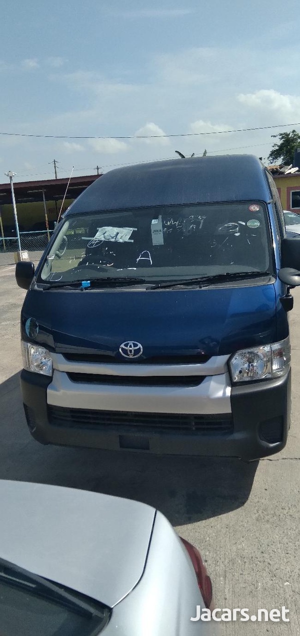 Toyota Hiace 2,4L 2014