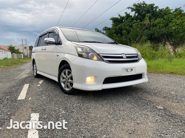 Toyota Isis 1,8L 2012
