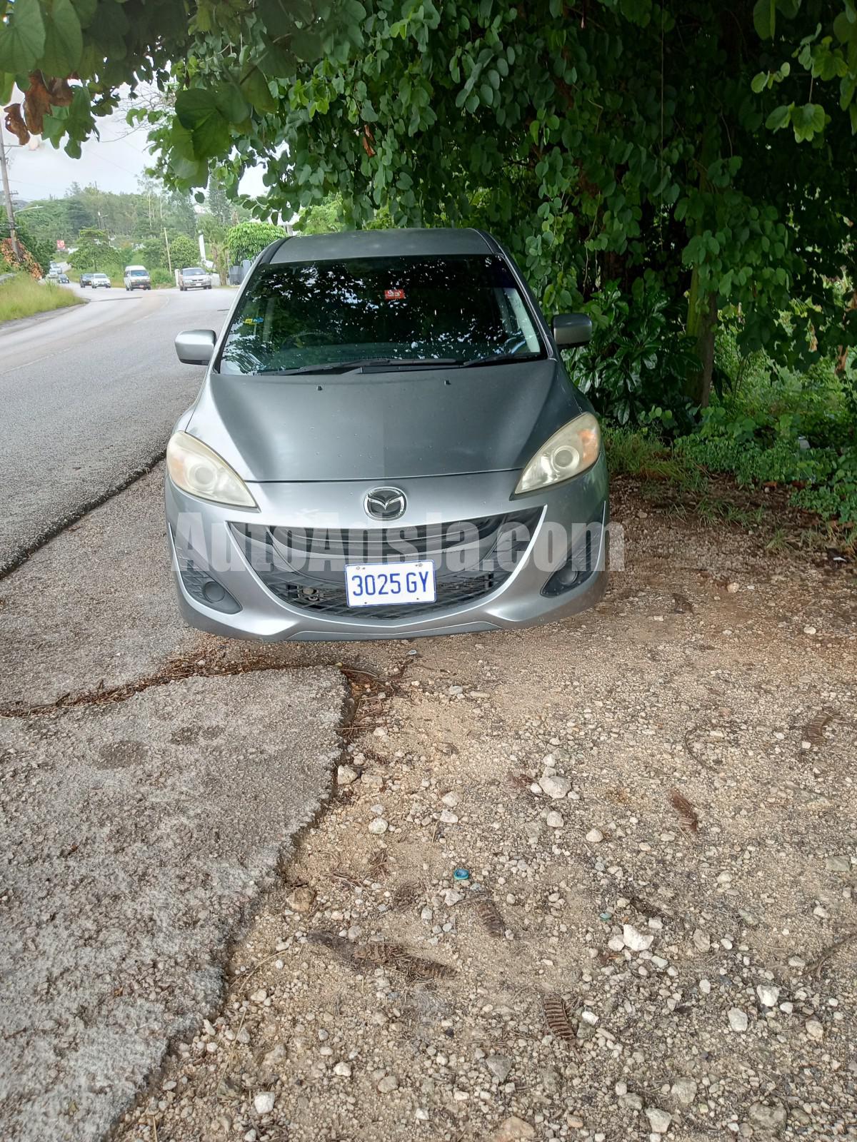 2013 Mazda Premacy