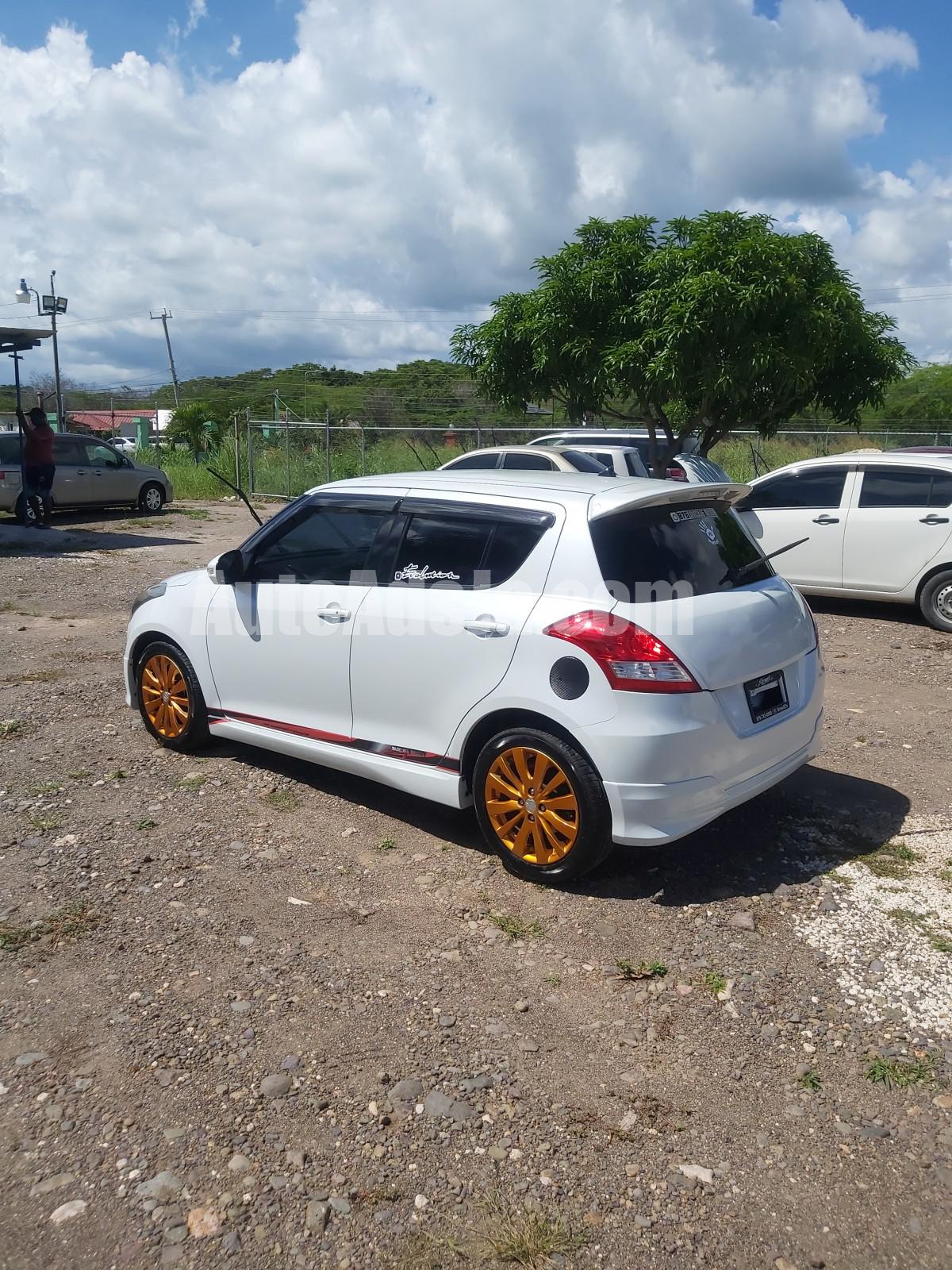 2013 Suzuki Swift RS