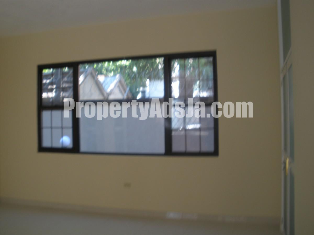 5 bed House For Sale in Clarendon Park, Clarendon, Jamaica