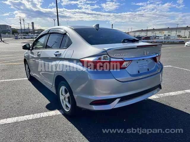 2017 Honda Grace Hybrid