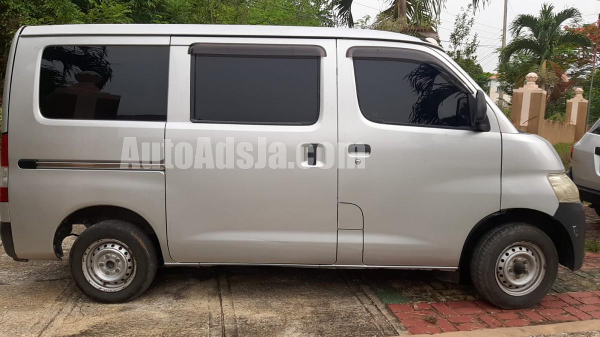 2012 Toyota TownAce