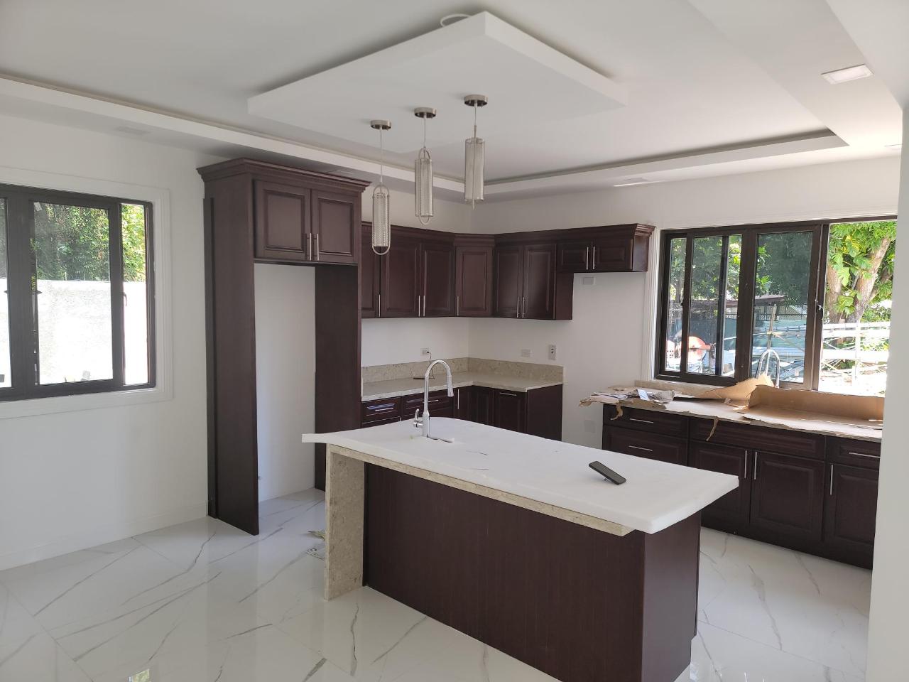 Apartment for Sale   Kingston 8