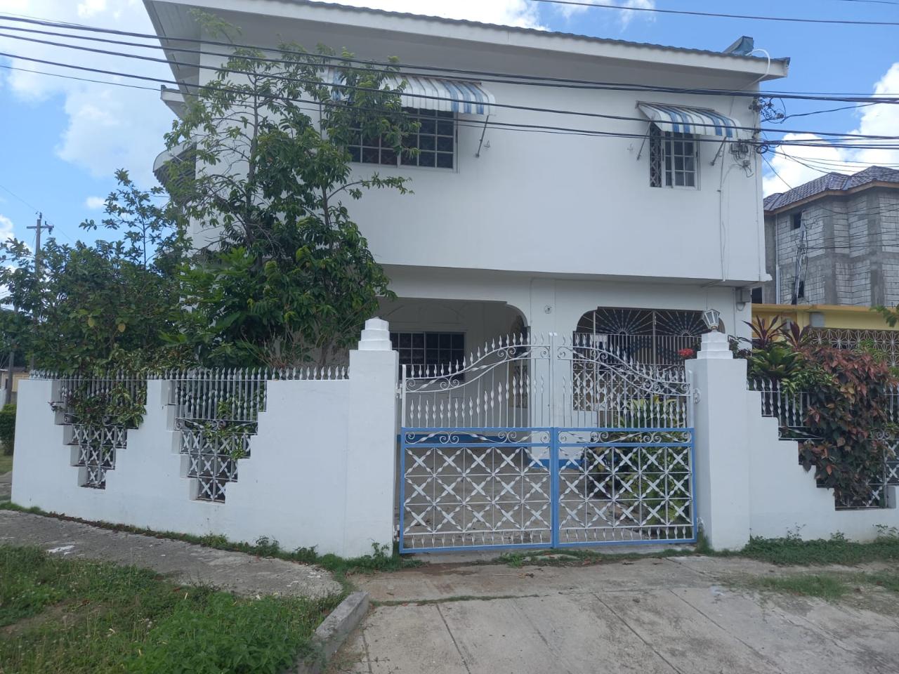 House for Private   Portmore Pines