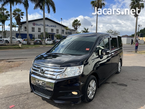 Honda Stepwgn Spada 2,0L 2012