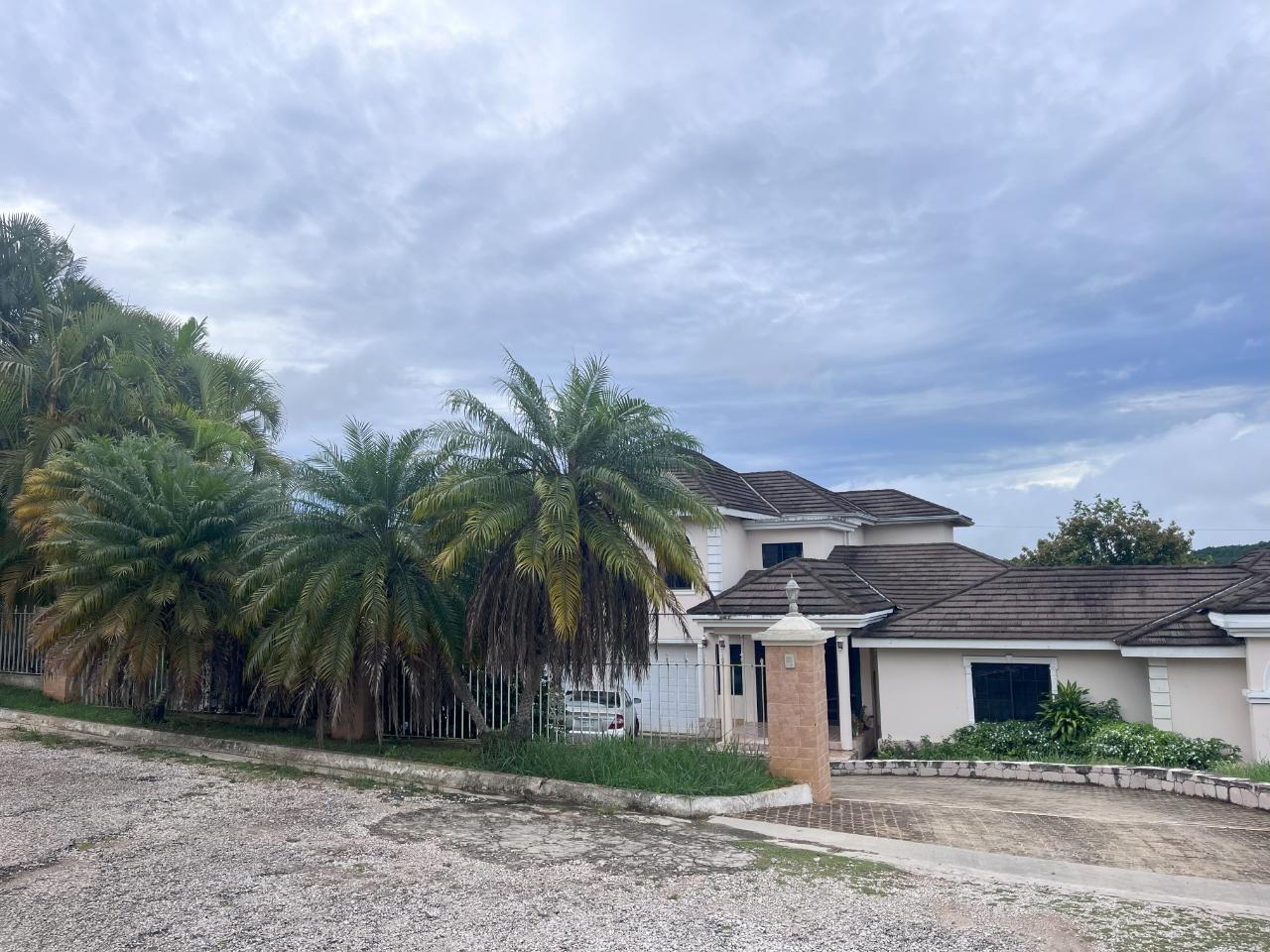 House for Sale   Green Vale