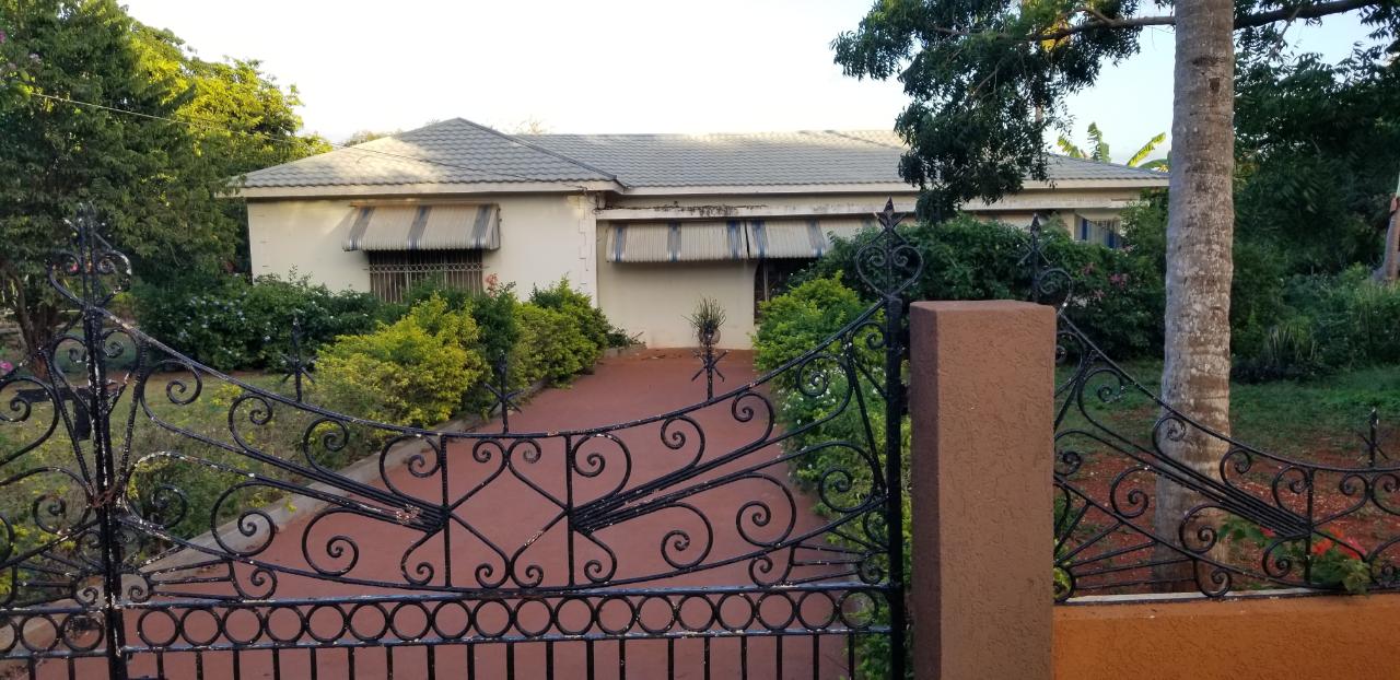 House for Private   Spanish Town