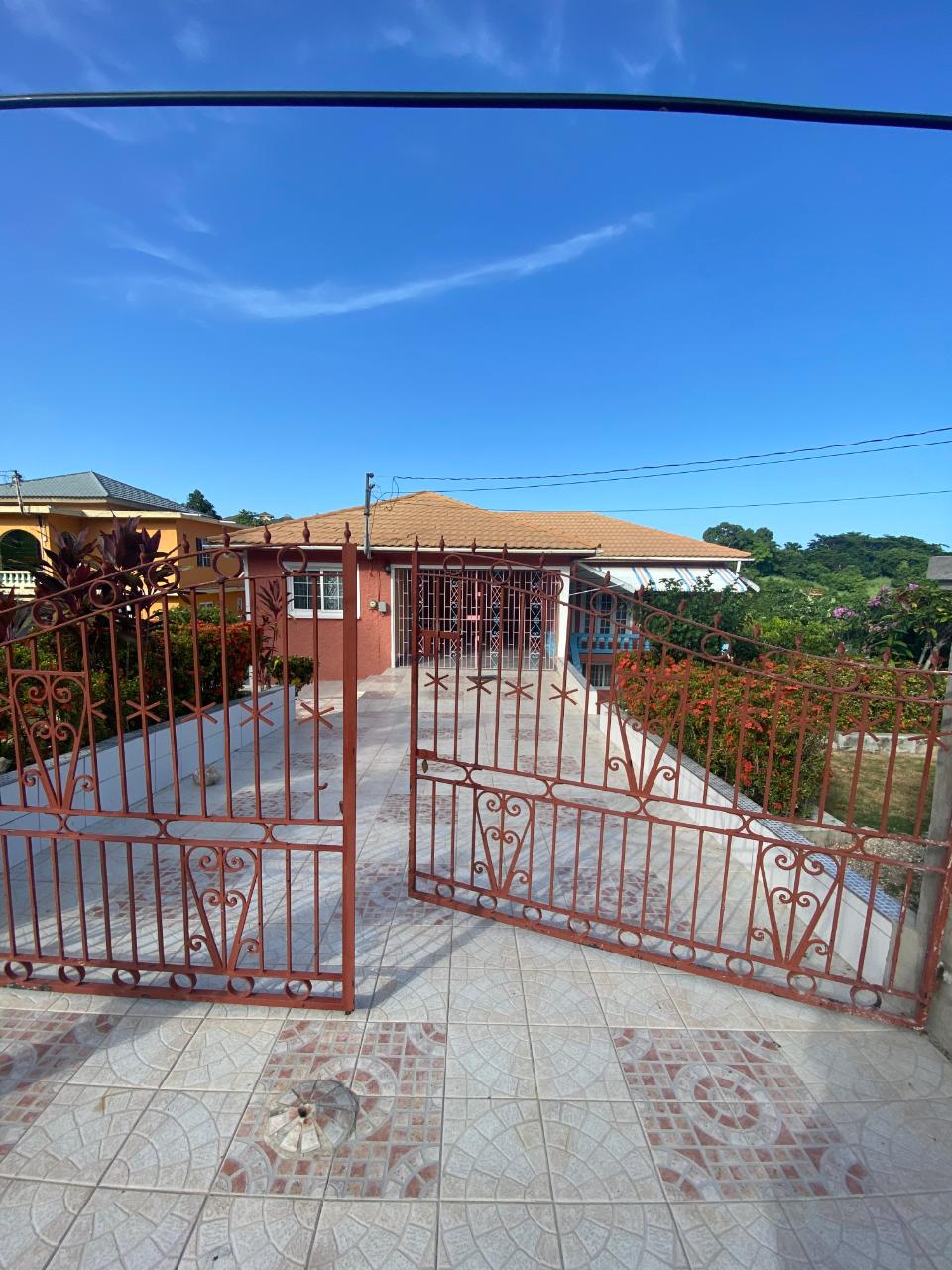 House for Sale   Tower Isle