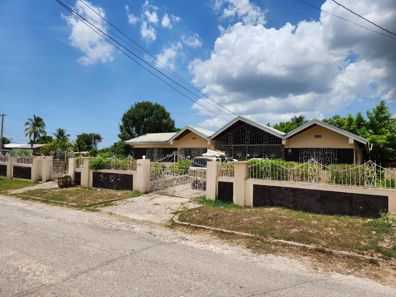 House for Sale   Spanish Town