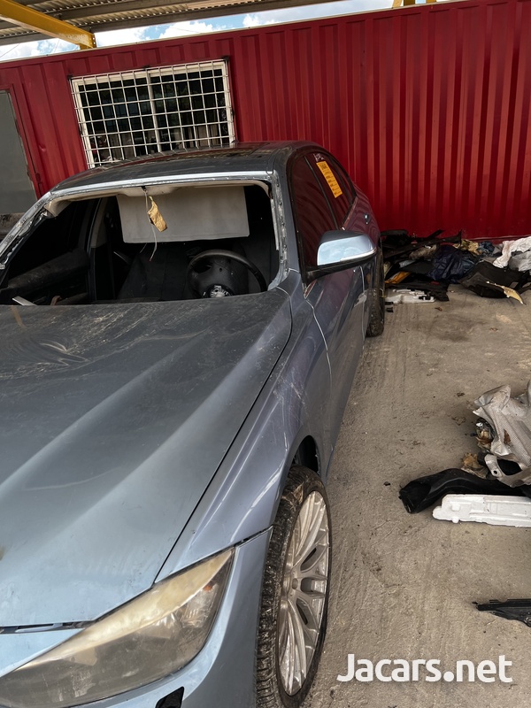BMW 3-Series 3,8L 2013