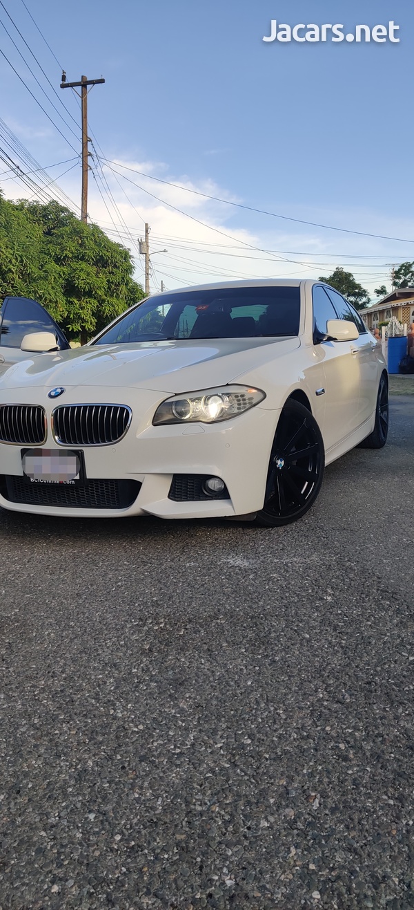 BMW 5-Series 2,0L 2011
