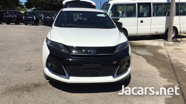 Toyota Harrier 2,0L 2019