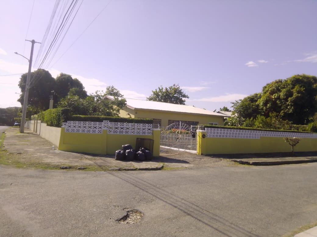 House for Sale   Kingston 10