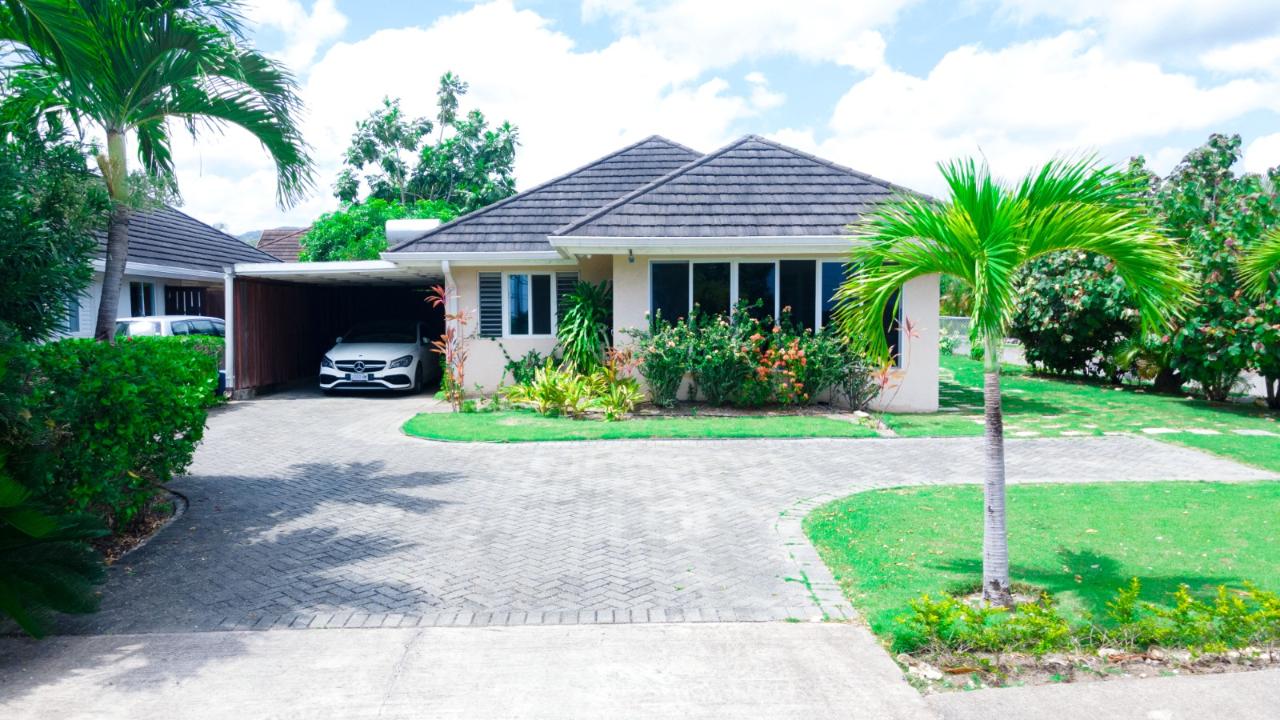 House for Sale   Priory