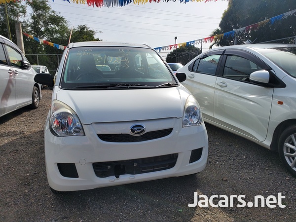 Daihatsu MIRA 1,0L 2015
