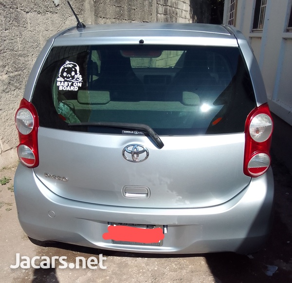 Toyota Passo 1,0L 2011