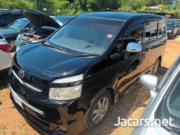 Toyota Voxy 2,0L 2009