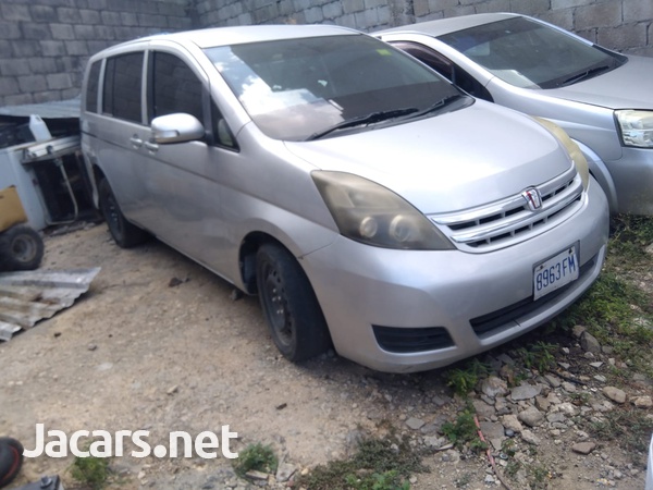 Toyota Isis 1,8L 2012