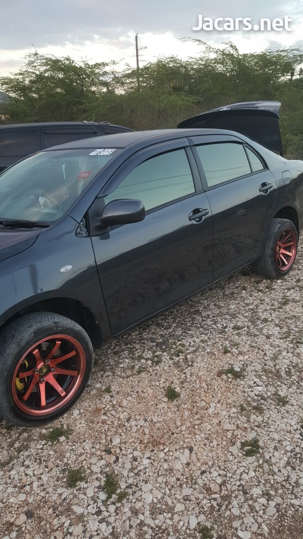Toyota Axio 1,6L 2012